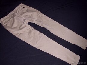 Hugo Boss pánske chino nohavice 34/34  M - 7