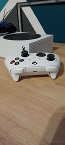 Predám xbox one s 512Gb - 7