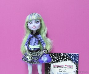 Monster High  Catty Noir, Operetta, Twyla - 7