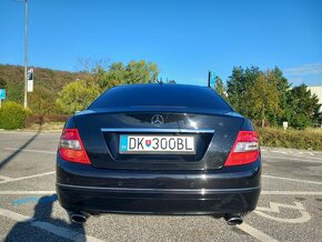 Mercedes C 320 CDI, automat, šíber, top stav - 7