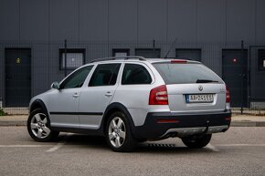 Škoda Octavia Combi 2.0 TDI 4x4 Scout - 7