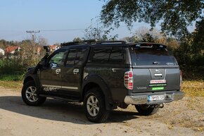 Nissan Navara 2.5 Automat, 128kW - 7