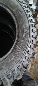 Predám pneu T3 237/70r16 offroad - 7