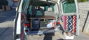 Predám vw T4 Caravelle 2.5 TDI 111kw - 7