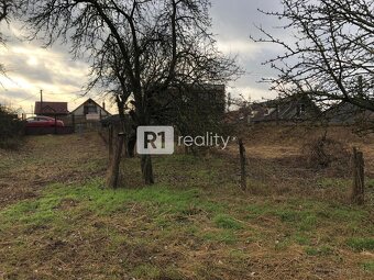 Starý rodinný dom s veľkým pozemkom výmery 1 505 m2, intravi - 7