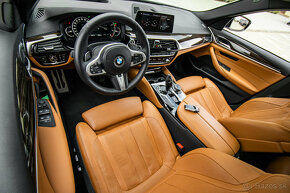 BMW 530d xDrive M Sport Touring - 7