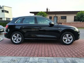 Audi Q5 S-line Quattro 55 TFSI 270kW 9/2020 BENZÍN + Plug-in - 7