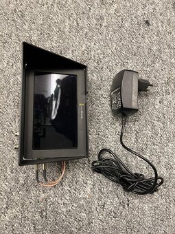 5” Video monitor + Rekorder  Blackmagic video assist - 7