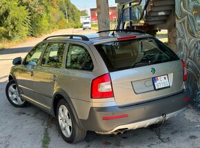 ŠKODA OCTAVIA SCOUT 2.0TDI ELEGANCE BI-XENON ŤAŽNÉ TOP STAV - 7