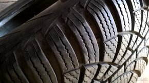 3 ks ZIMNÉ 195/60 R15 88T GOODYEAR cca 6-7 mm  LEN 25,-€/kus - 7