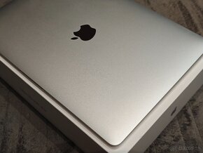 MacBook Air 2019 - 7