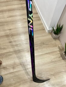 ✅ BAUER SYNC FIALOVÁ + MALÁ OPRAVA 175 CM - P28 - 95 FLEX ✅ - 7