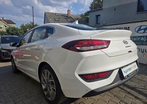 Hyundai i30 1.4FASTBACK-ZÁRUKA-NAVI-KAMERA - 7