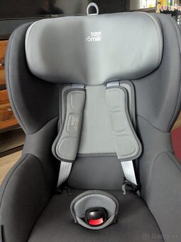 Atosedačka Britax Römer TRIFIX 2 i-SIZE - 7