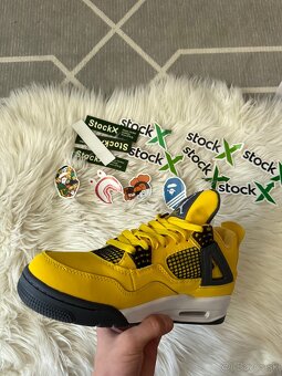 Jordan 4 - 7