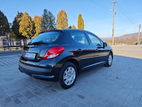 Peugeot 207 1.4 54kw benzín - 7