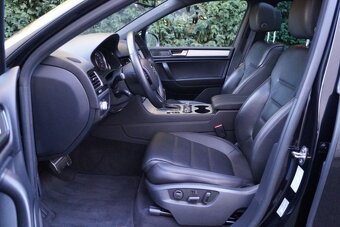 VW Touareg 3.0 V6 TDI BMT 180kW, top Navi Xenon PANORAMA - 7