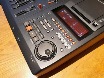 Strihový mixpult YAMAHA multitrack MD recorder MD8 - 7