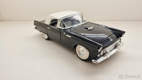 CHEVROLET THUNDERBIRD 1:18 - 7