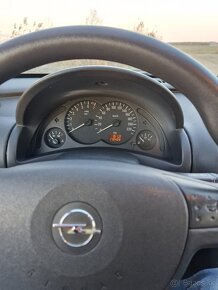 Predám Opel Corsa C 1.0 - 7