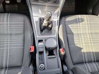 Volkswagen Golf, 1,6TDi 81kW LOUNGE, NAVI - 7