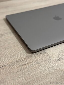 Macbook Pro 16 2019 i7 32/512Gb - 7