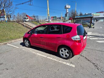 Honda JAZZ 1,4i CVT automat - 73kW - 7