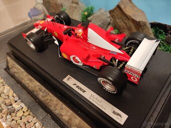 Prodám model 1:18 Ferrari F1-2002 Michael Schumacher - 7