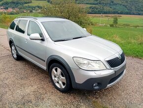 ŠKODA OCTAVIA COMBI II SCOUT 2.0 TDI XENON NAVI MODEL 2011 - 7