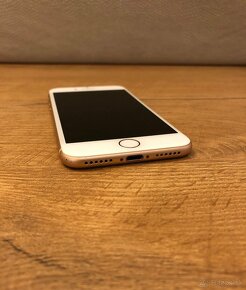 iPhone 8 64Gb Gold - Ako nový + Apple Nálepky - 7