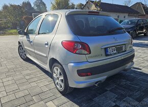 Peugeot 206+ - 7