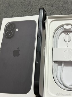 Predám Apple iPhone 16 256GB Black Stav Nového Telefónu - 7