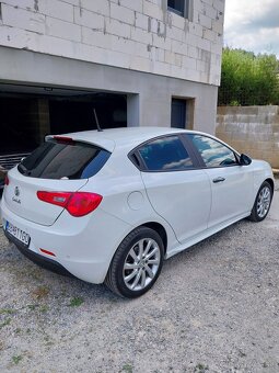 Alfa Romeo Gulietta - 7