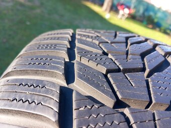 205/55 r19 zimne pneumatiky - 7