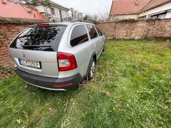 Škoda Octavia Scout - 7