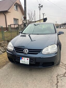 Vw golf 5 benzín 1.4  59 kW - 7