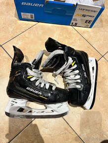 BAUER SUPREME M5 PRO VEĽKOSŤ 1,5 EE +NAHRADNE NOŽE - 7