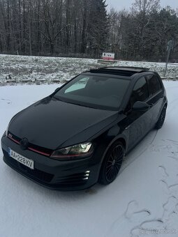 Predám VW Golf 7 GTI 162 kW DSG - 7