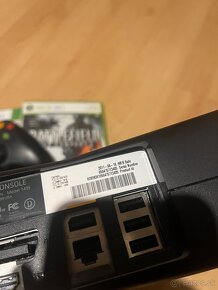 Xbox 360 + káble + 2hry + 1 ovládač - 7