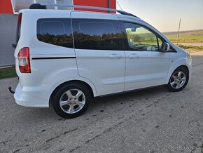 Ford Tourneo Courier 1.0 EcoBoost - 7