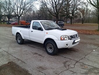 Nissan Navara 2,5 TDi 4x4 - 7