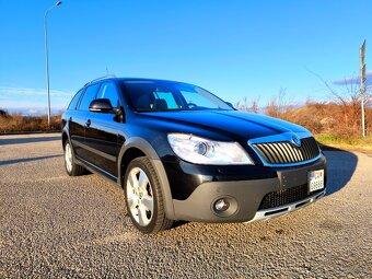 Škoda Octavia Combi 2.0 TDI Scout 4x4 - 7