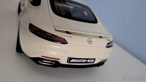 MERCEDES AMG GT-S 1:18 AutoArt - 7