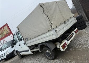 Renault Master 2,5 DCI doublecab 7míst nafta manuál 74 kw - 7