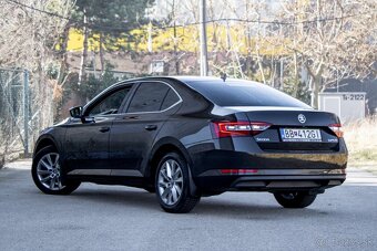 Škoda Superb 2.0 TDI Style DSG - 7