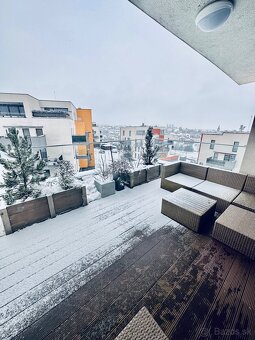 Zariadený 2-izbový penthouse KE Zelená Stráň od 01.04. - 7