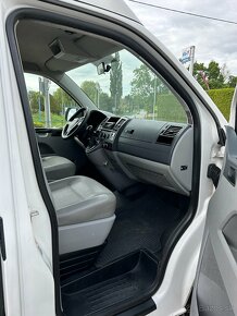 Volkswagen Transporter T5 - 2.0 TDI Sanitní vůz DSG - 7