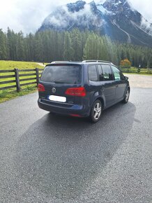 Predám VW TOURAN 2.0TDI/103KW r.v.2011 - 7