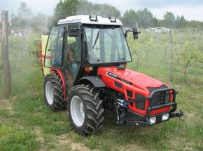 Malotraktor AGT 960 R - otočné pracovisko, 50 HP - 7