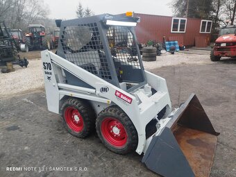 Šmykom riadený nakladač BOBCAT S70 - 7